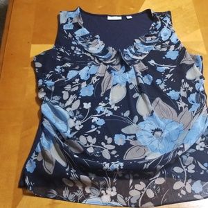 Blue flowers tank